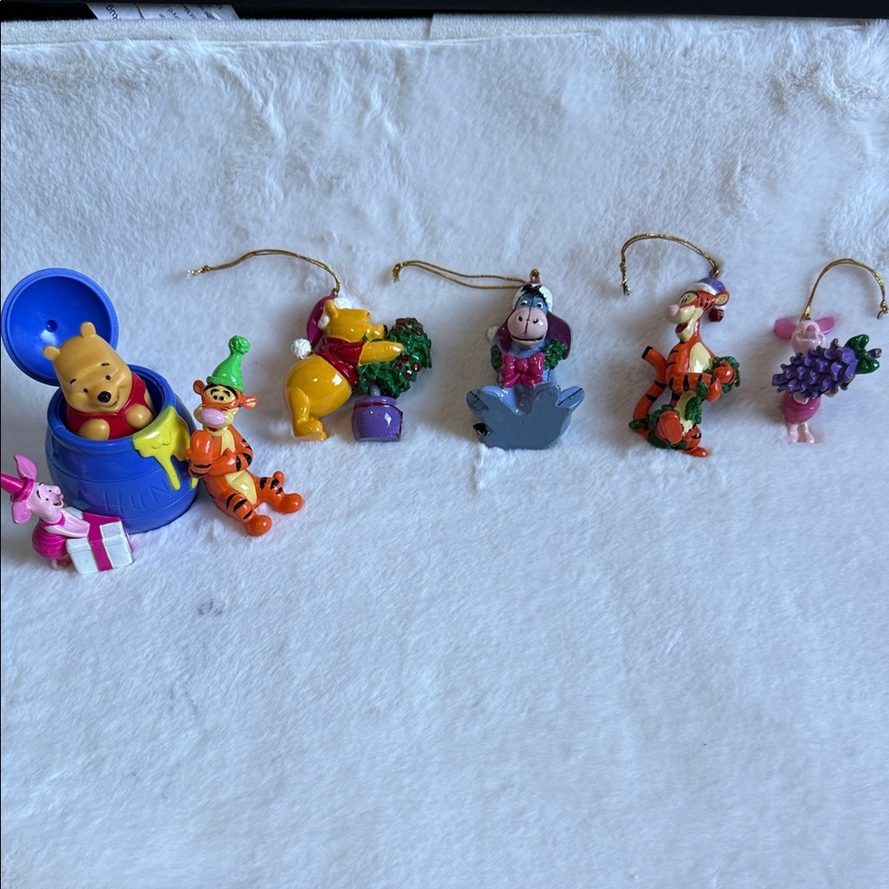 Vintage Disney Winnie the Pooh Character Playset - Multicolor